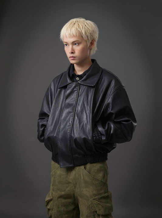 Oversized Black Leather Bomber Jacket – Bold Fit, Timeless Attitude